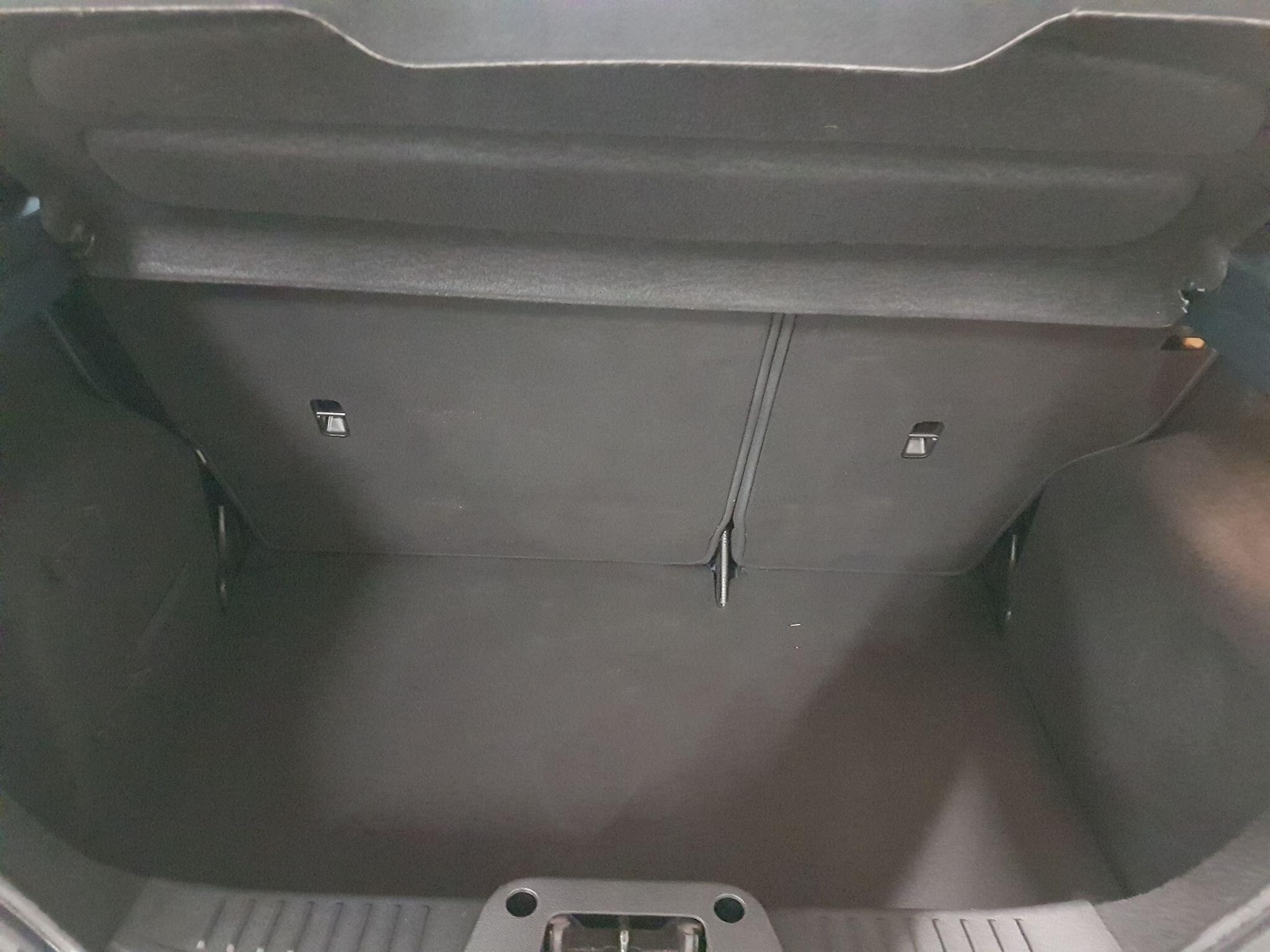 Used Ford Fiesta 2012 for sale - 76484525: Photo 25