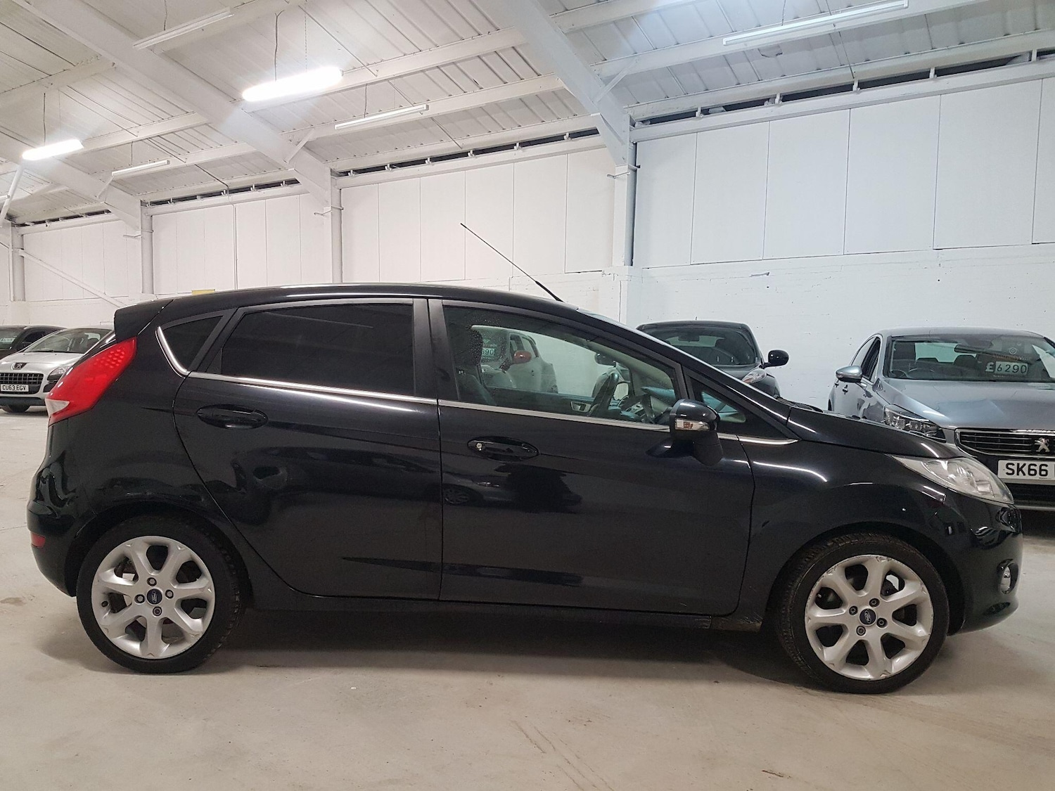 Used Ford Fiesta 2012 for sale - 76484525: Photo 9