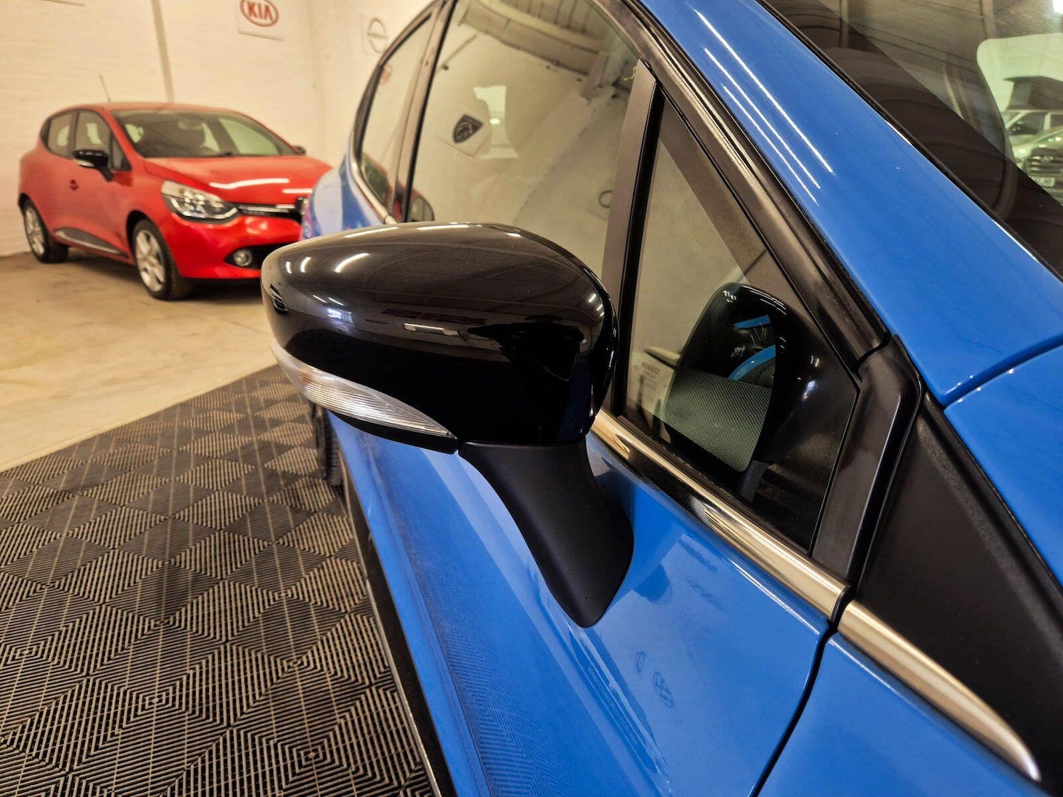 Used Renault Clio 2015 for sale - 78086549: Photo 16