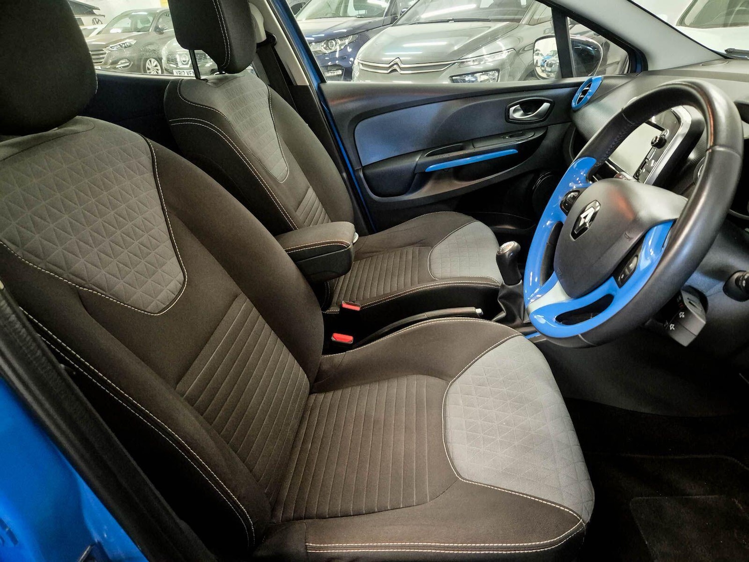 Used Renault Clio 2015 for sale - 78086549: Photo 37