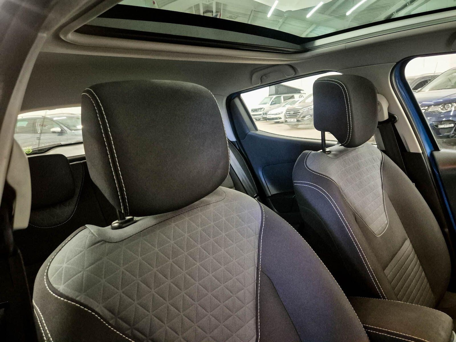 Used Renault Clio 2015 for sale - 78086549: Photo 39