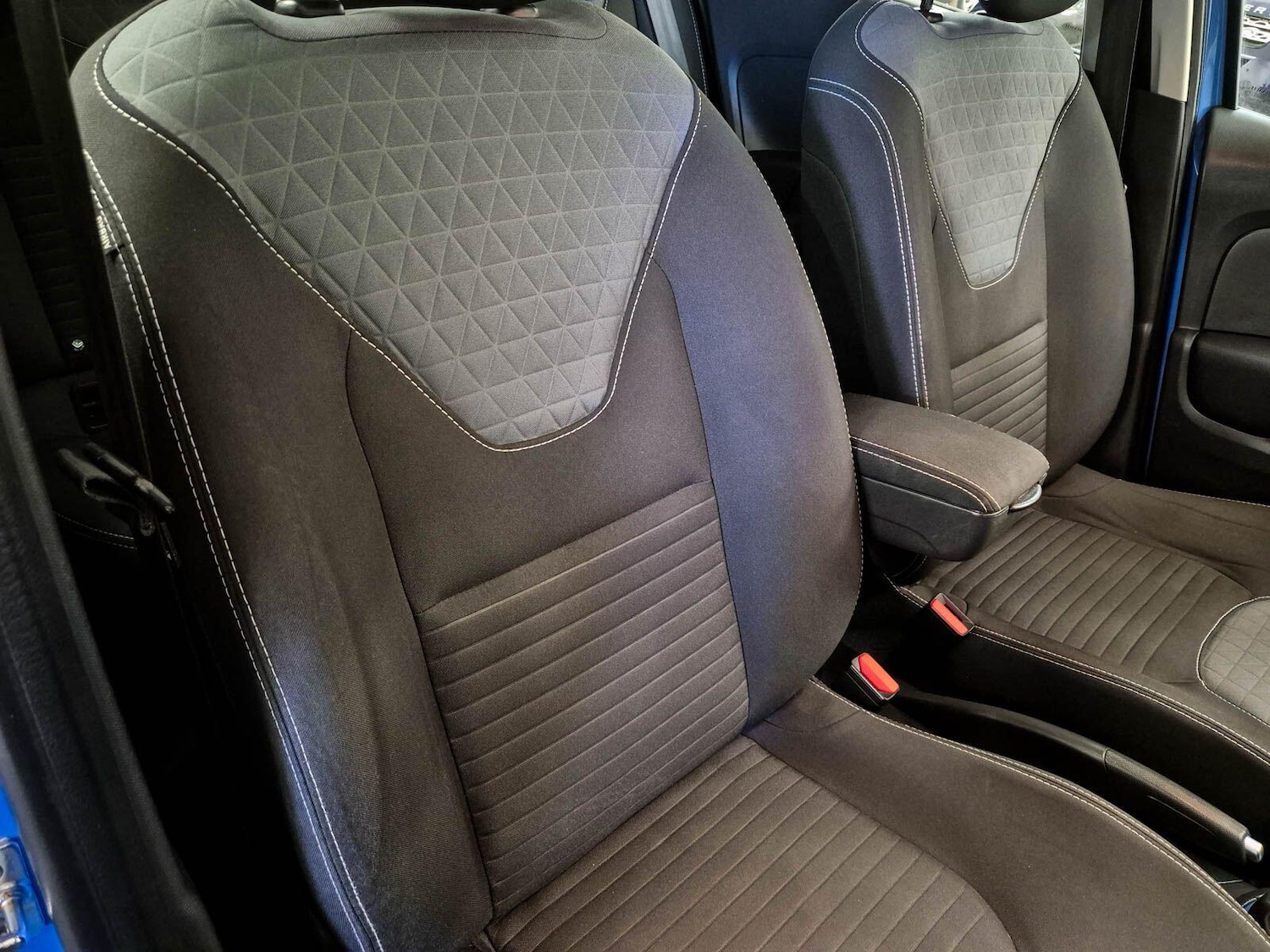 Used Renault Clio 2015 for sale - 78086549: Photo 40