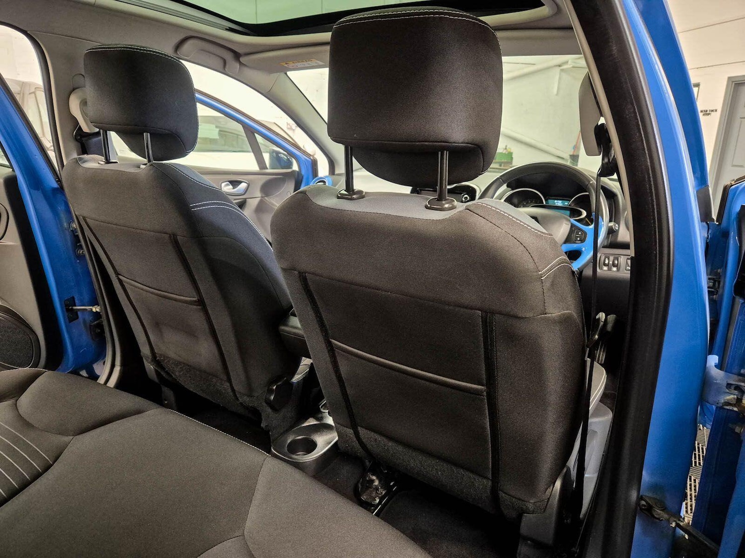 Used Renault Clio 2015 for sale - 78086549: Photo 46