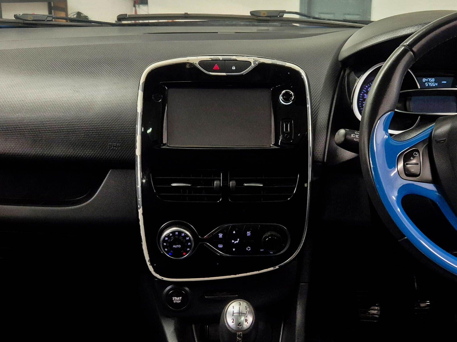 Used Renault Clio 2015 for sale - 78086549: Photo 62