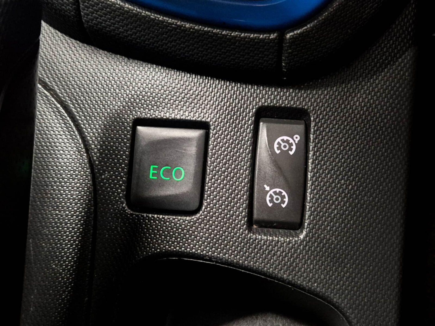 Used Renault Clio 2015 for sale - 78086549: Photo 66