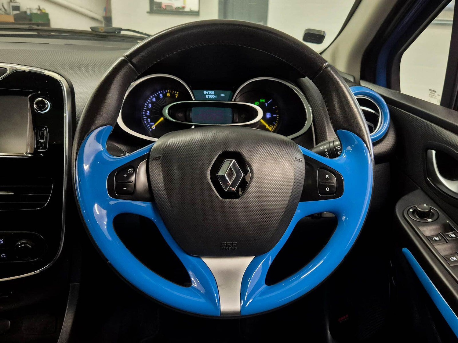 Used Renault Clio 2015 for sale - 78086549: Photo 67