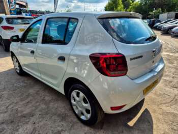 Used Dacia Sandero 2017 for sale - 74700633: Photo