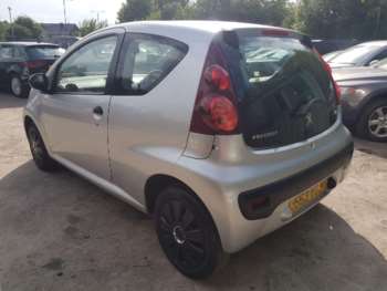 Used Peugeot 107 2013 for sale - 75031429: Photo