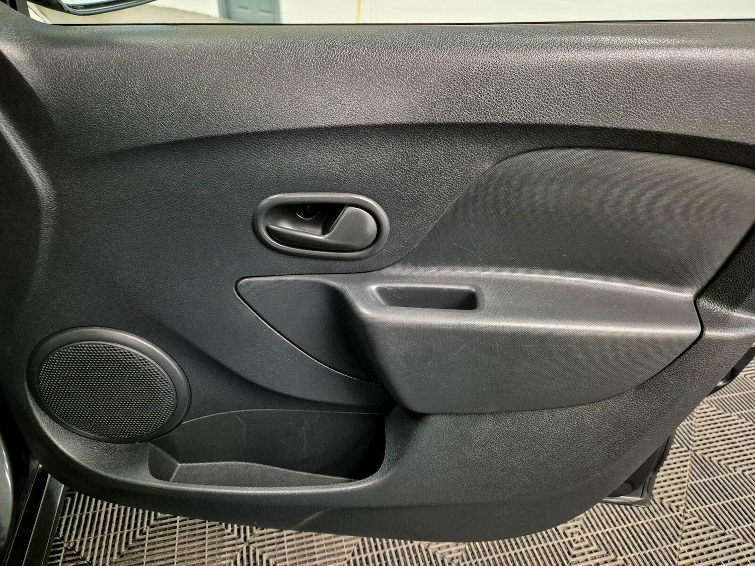 Used Dacia Sandero Stepway 2016 for sale - 78127395: Photo 43