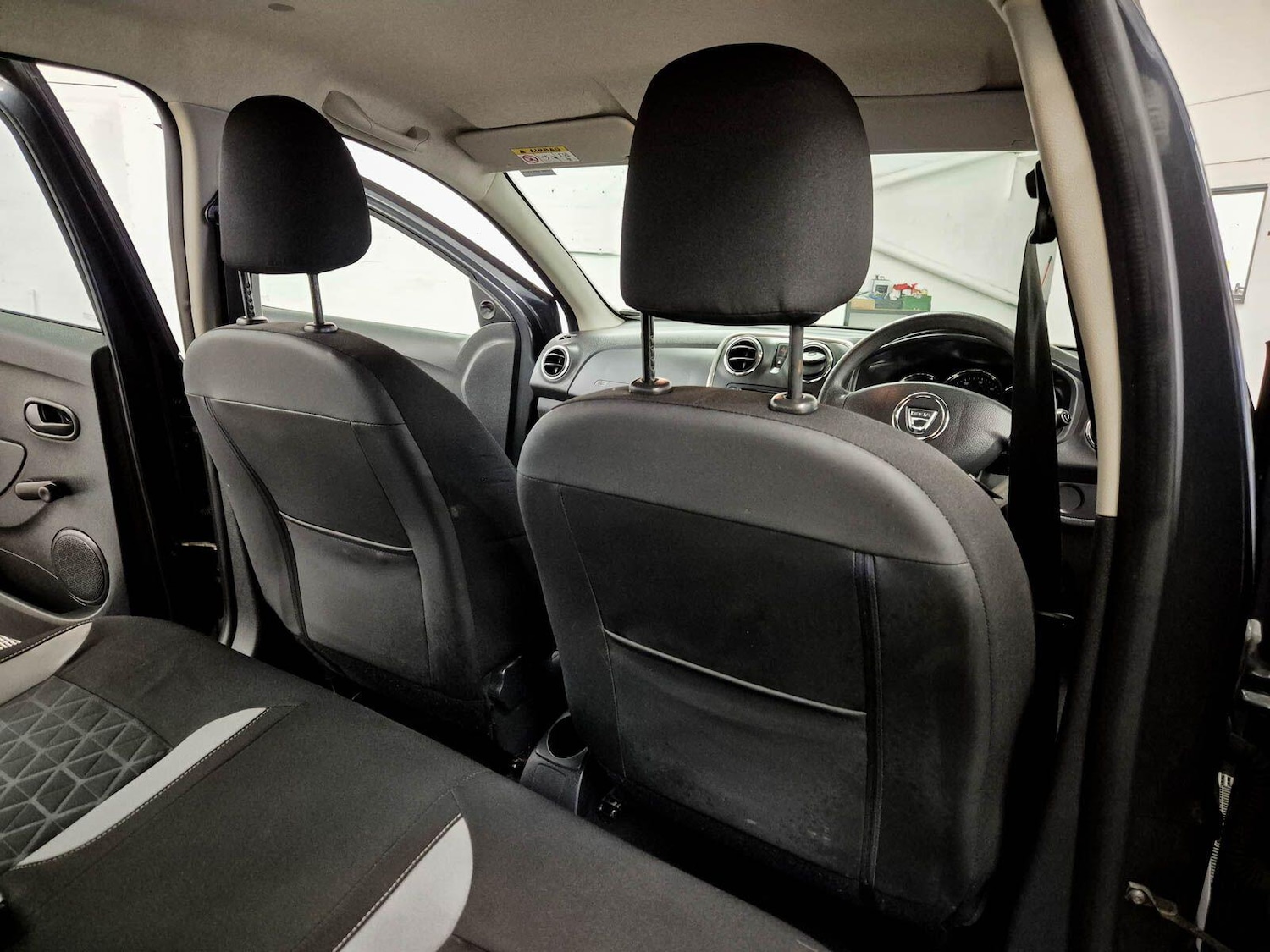 Used Dacia Sandero Stepway 2016 for sale - 78127395: Photo 44