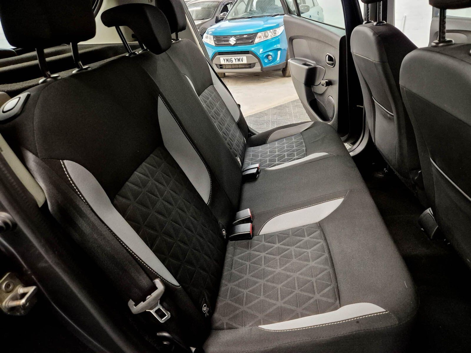 Used Dacia Sandero Stepway 2016 for sale - 78127395: Photo 45