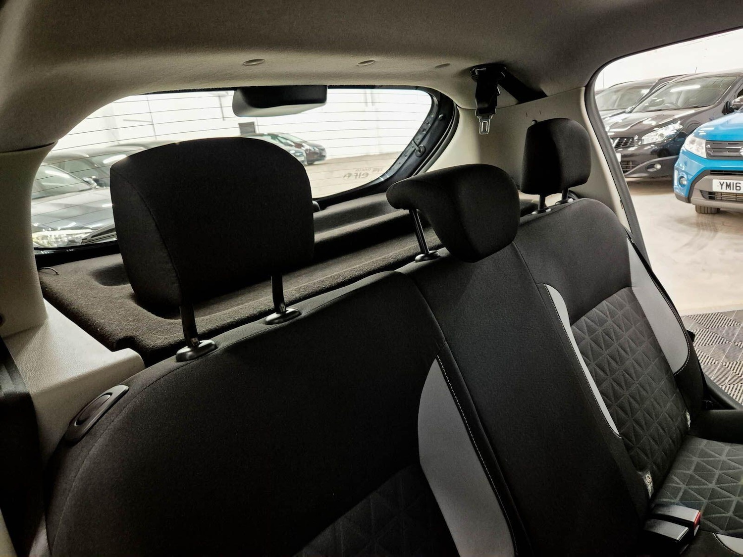 Used Dacia Sandero Stepway 2016 for sale - 78127395: Photo 46