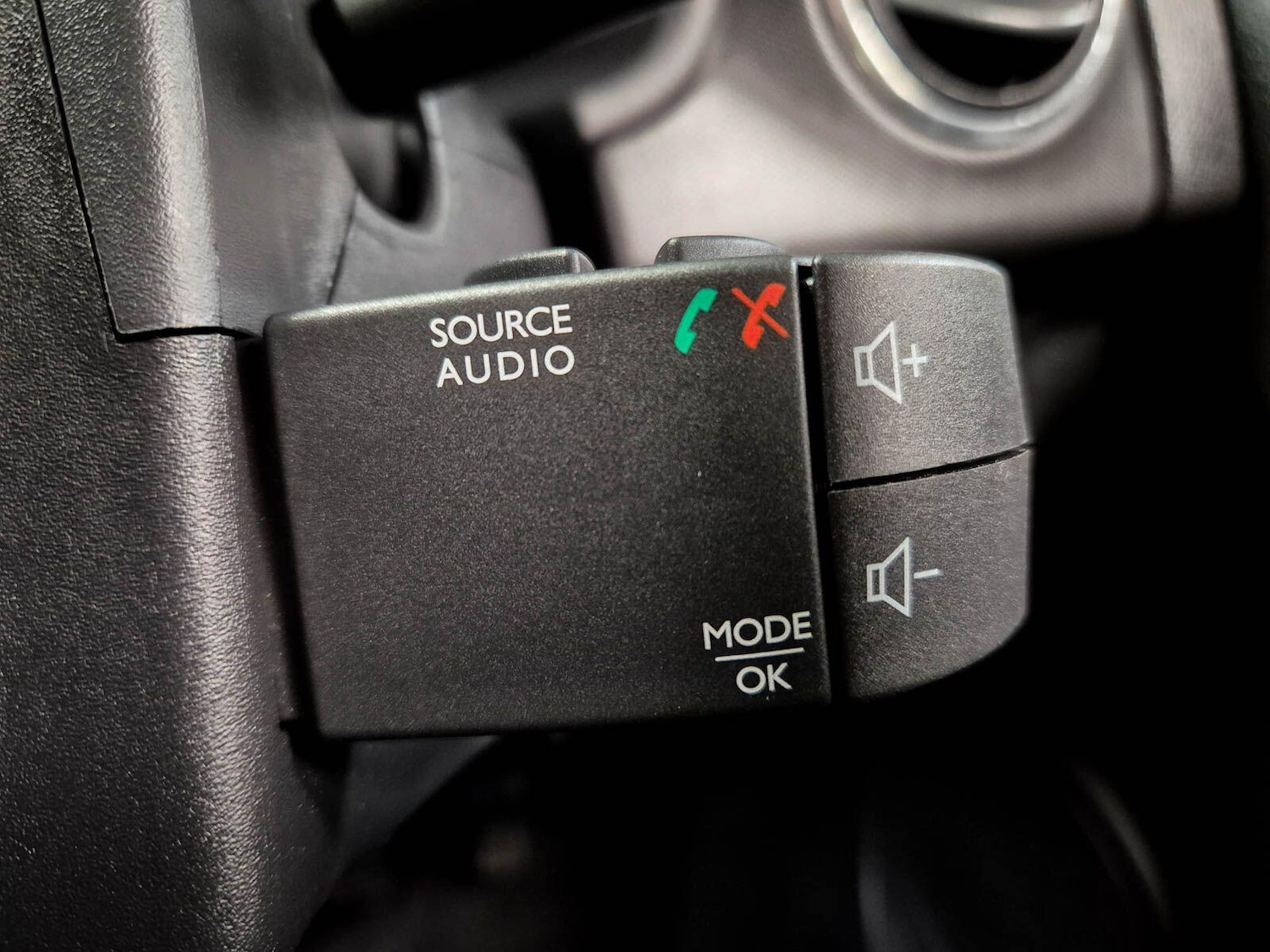 Used Dacia Sandero Stepway 2016 for sale - 78127395: Photo 80