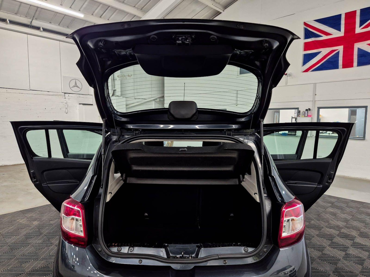 Used Dacia Sandero Stepway 2016 for sale - 78127395: Photo 82