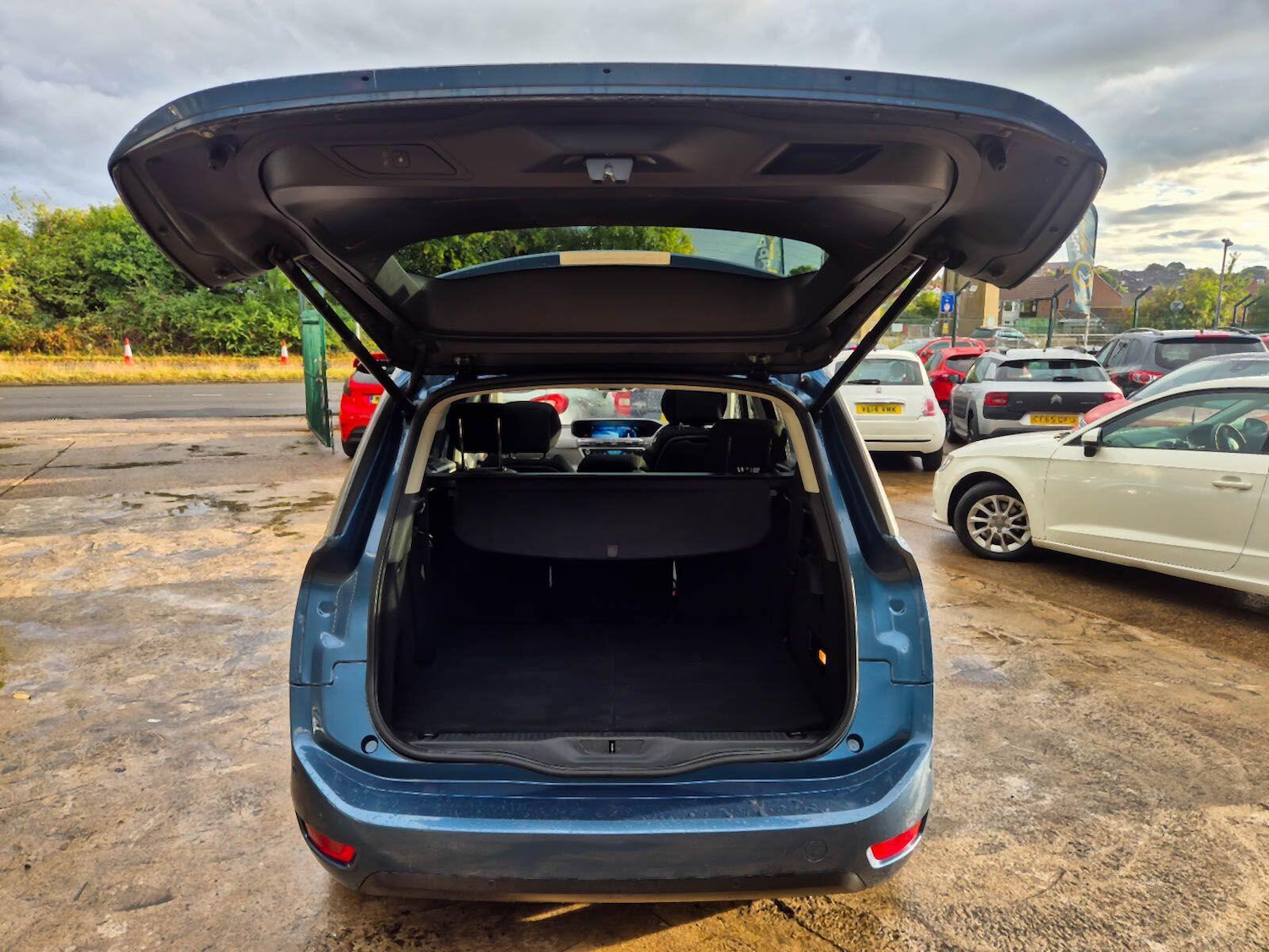 Vehicle 76