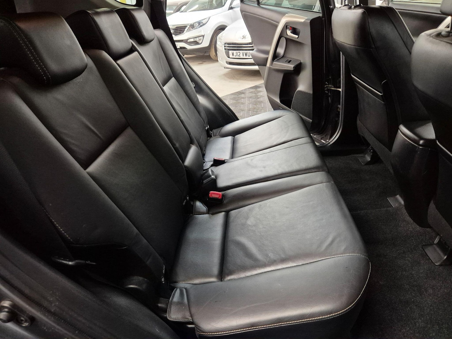 Used Toyota RAV4 for sale - 77705317: Photo 12