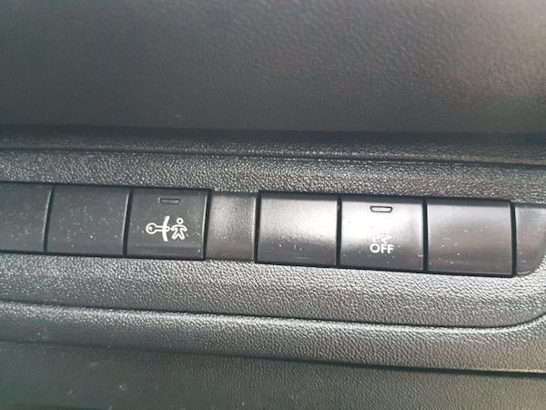 Used Peugeot 208 2013 for sale - 76175321: Photo 14