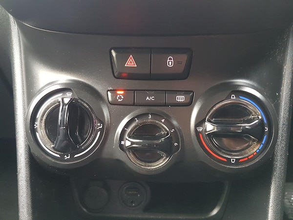 Used Peugeot 208 2013 for sale - 76175321: Photo 18