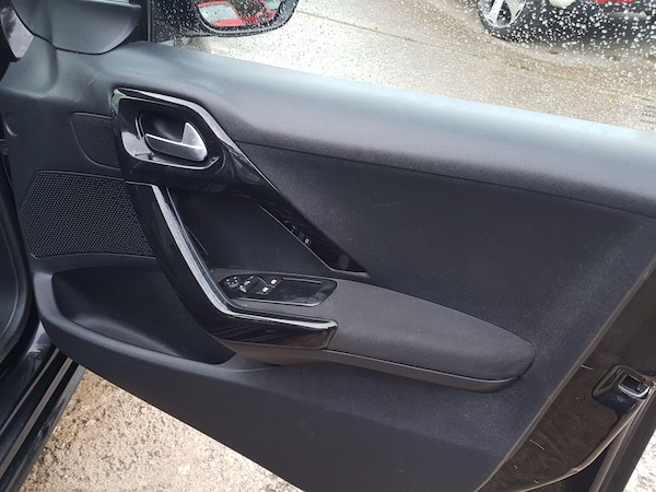 Used Peugeot 208 2013 for sale - 76175321: Photo 20