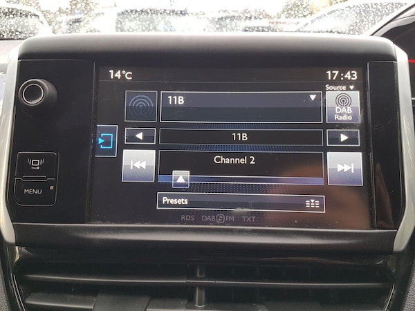 Used Peugeot 208 2013 for sale - 76175321: Photo 21