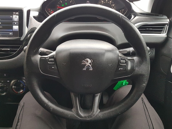 Used Peugeot 208 2013 for sale - 76175321: Photo 24