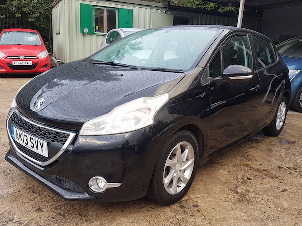 Used Peugeot 208 2013 for sale - 76175321: Photo 5