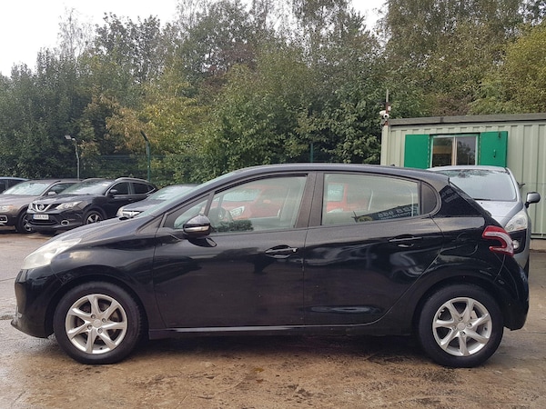 Used Peugeot 208 2013 for sale - 76175321: Photo 7