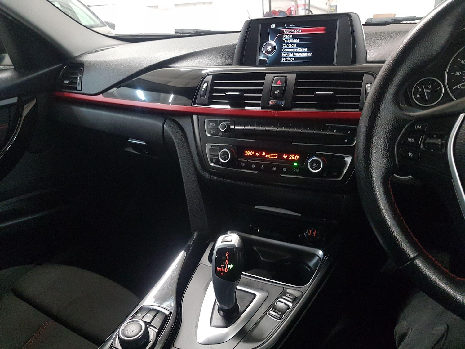 Used BMW 3 Series 2015 for sale - 77066682: Photo 11