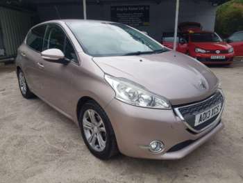 2013 (13) - 1.2 VTi Allure Euro 5 5dr