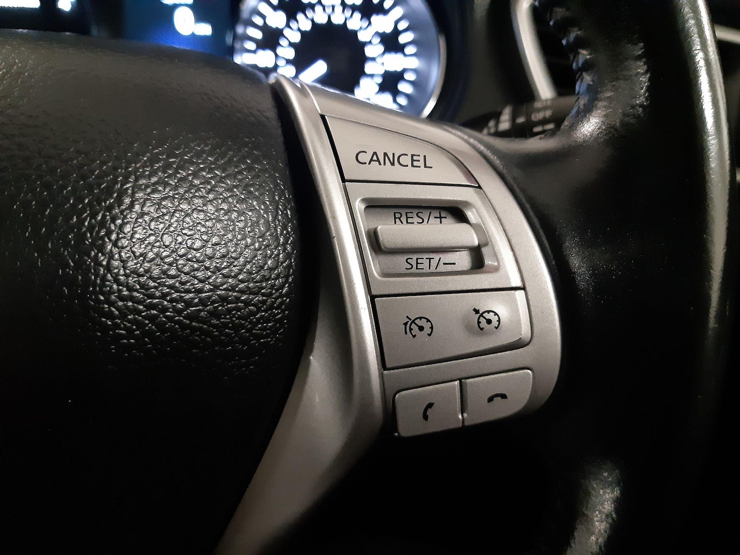 Used Nissan Qashqai 2015 for sale - 76714269: Photo 17