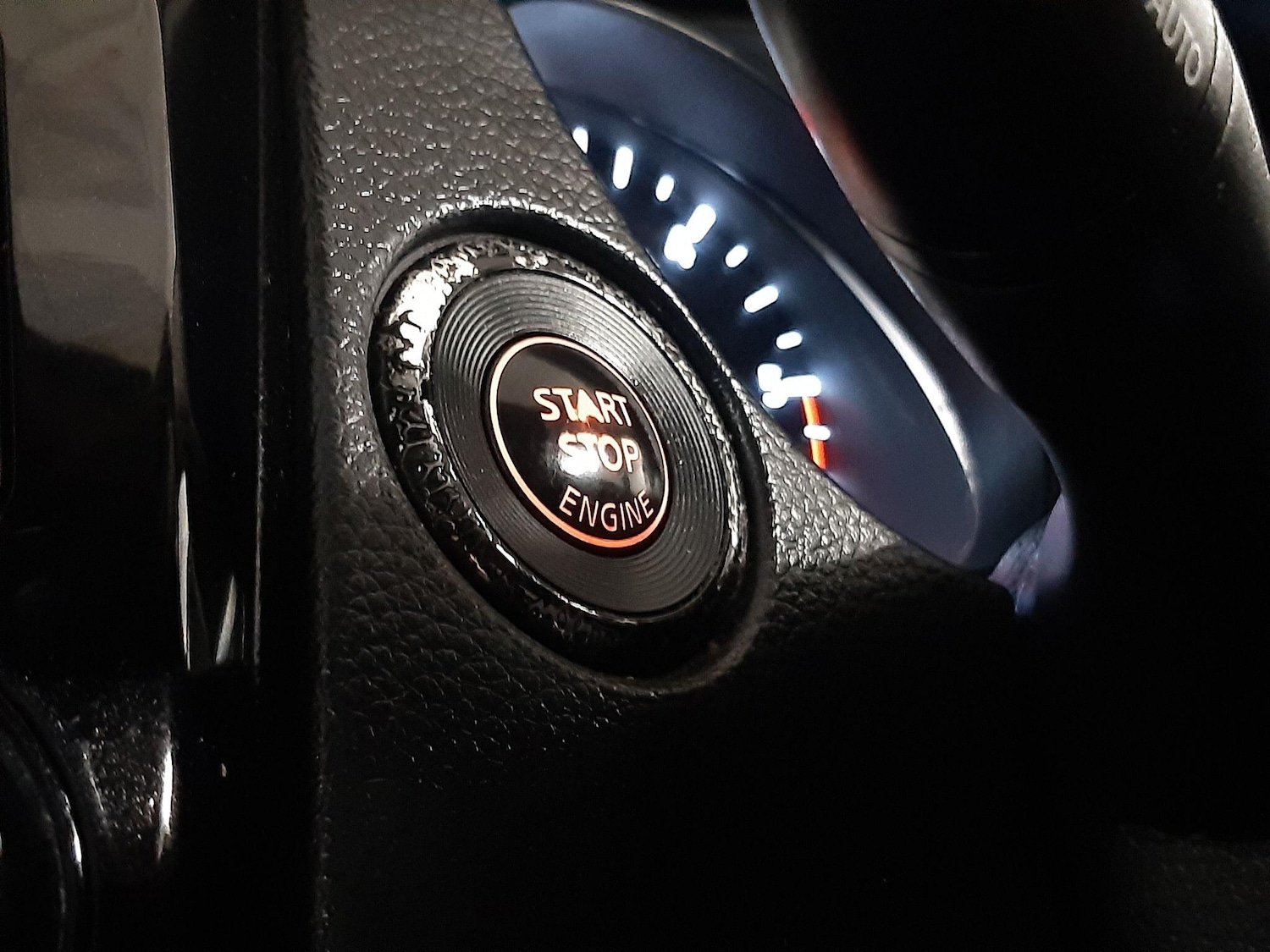 Used Nissan Qashqai 2015 for sale - 76714269: Photo 21