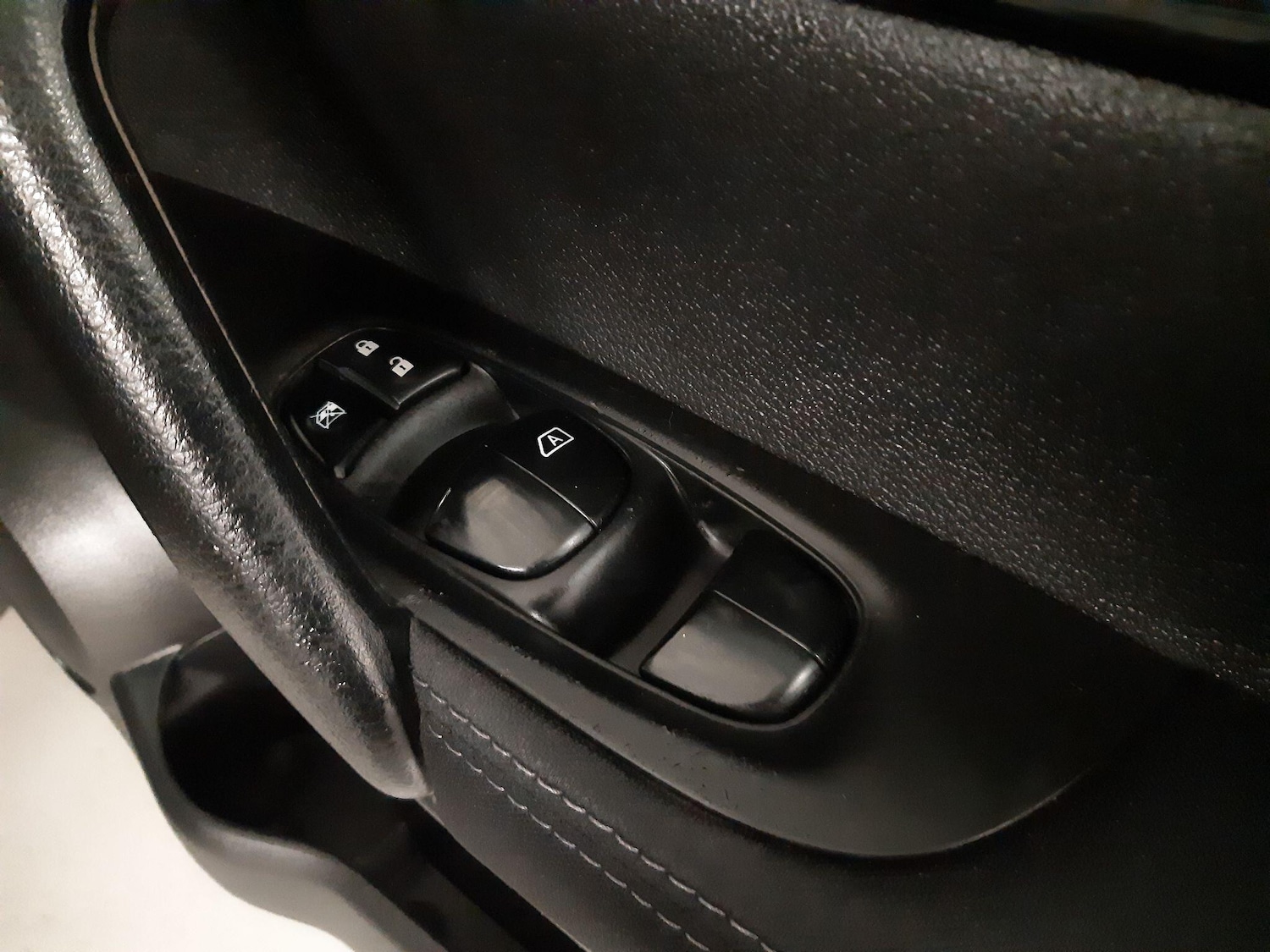 Used Nissan Qashqai 2015 for sale - 76714269: Photo 38