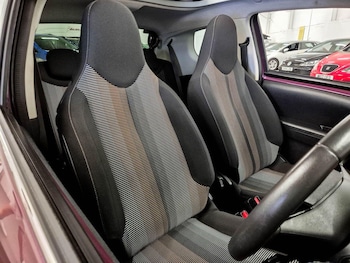 Used Peugeot 108 2014 for sale - 79033885: Photo