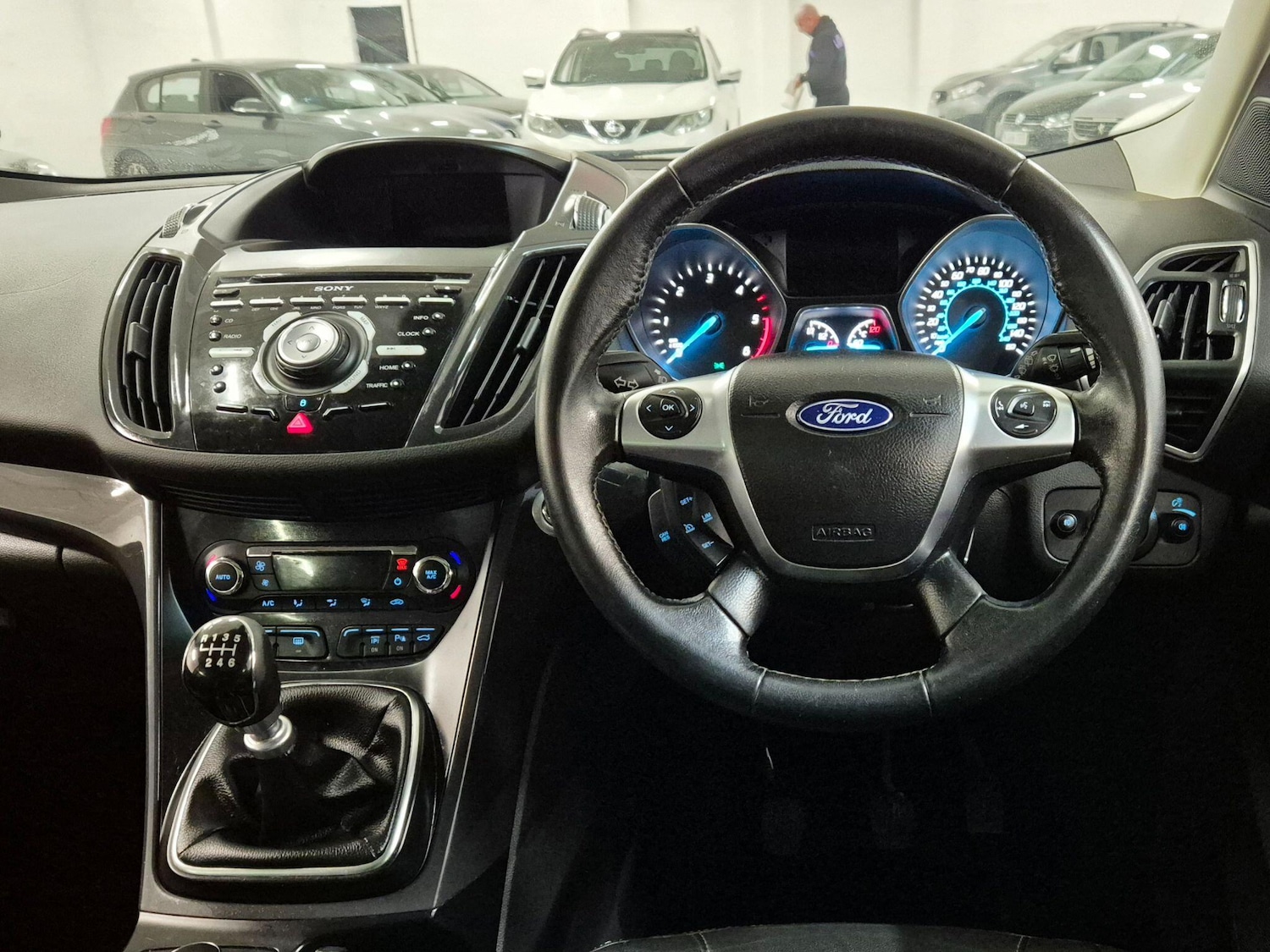 Used Ford Kuga 2014 for sale - 76898917: Photo 3