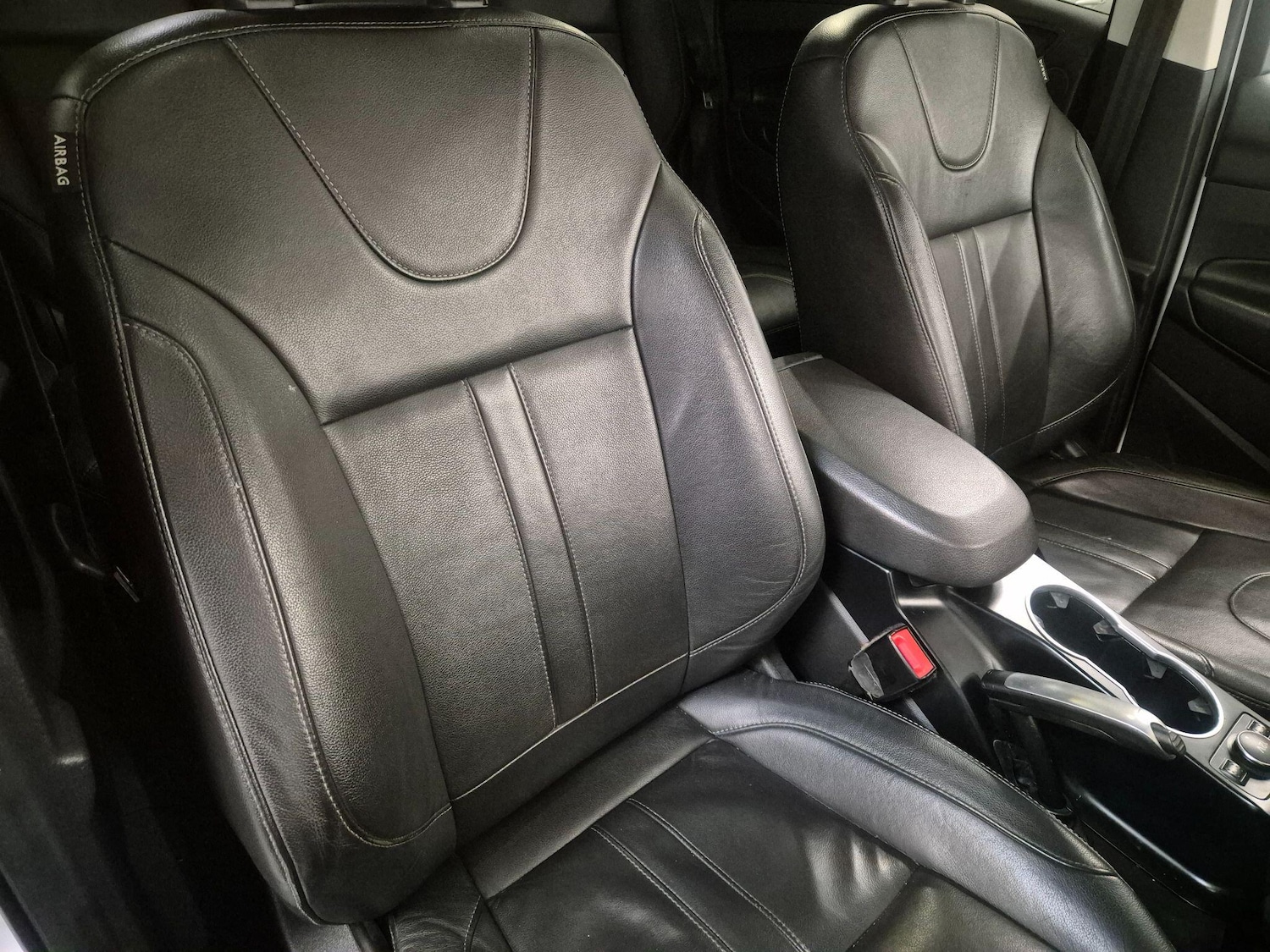 Used Ford Kuga 2014 for sale - 76898917: Photo 33