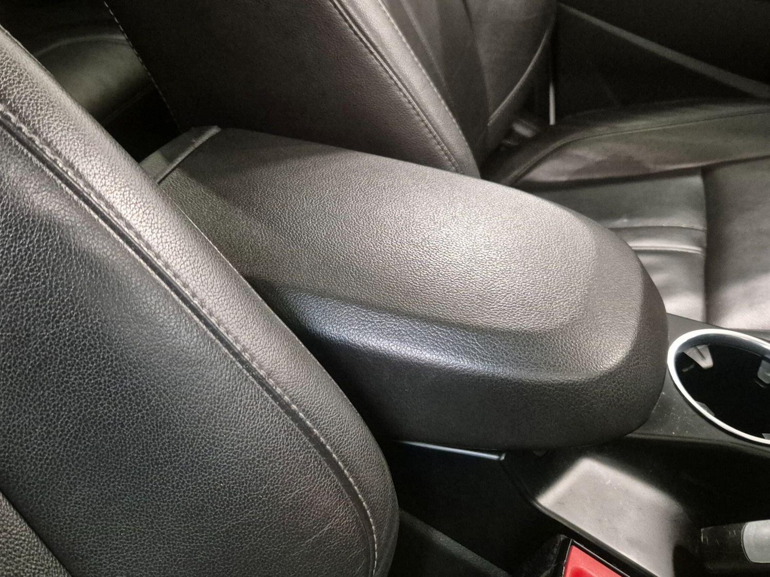 Used Ford Kuga 2014 for sale - 76898917: Photo 36