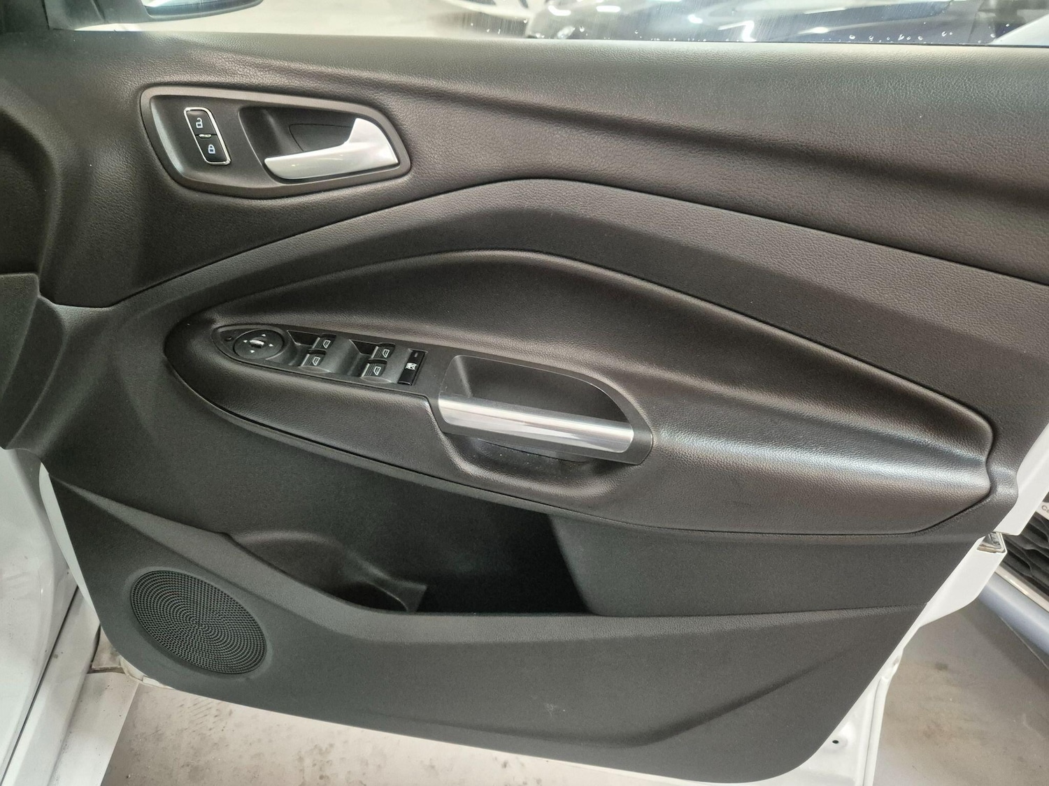 Used Ford Kuga 2014 for sale - 76898917: Photo 37