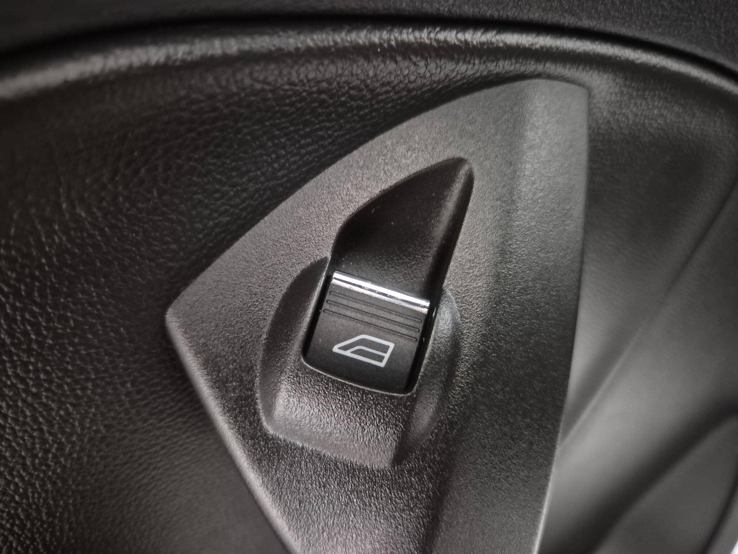 Used Ford Kuga 2014 for sale - 76898917: Photo 48