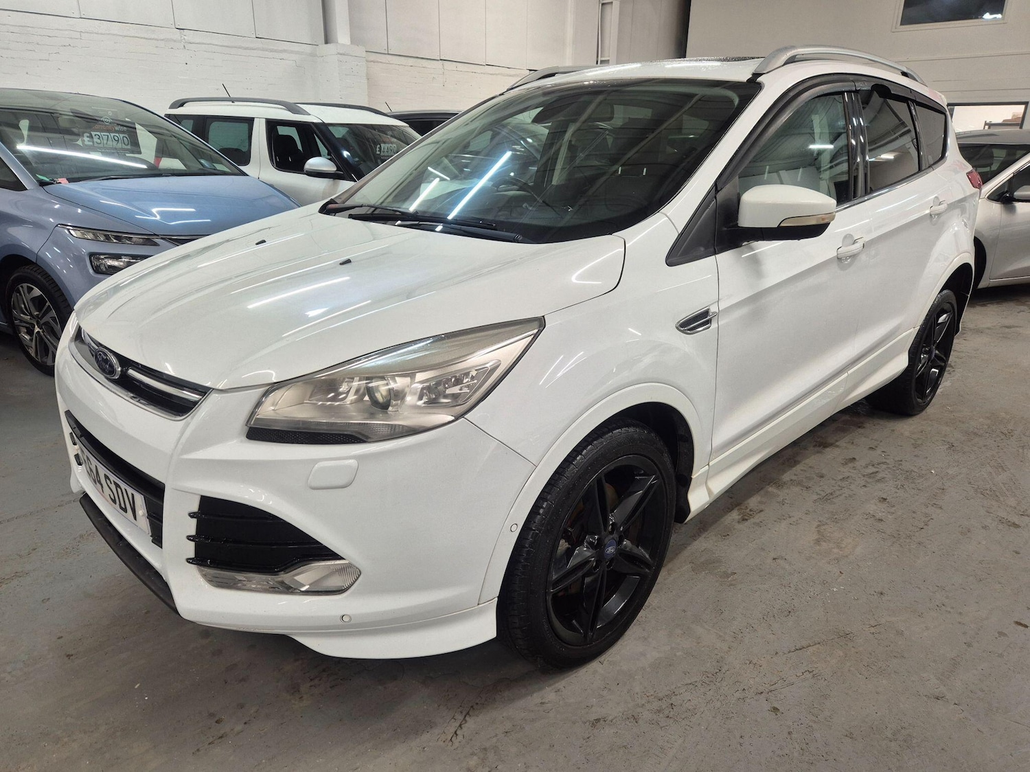 Used Ford Kuga 2014 for sale - 76898917: Photo 6