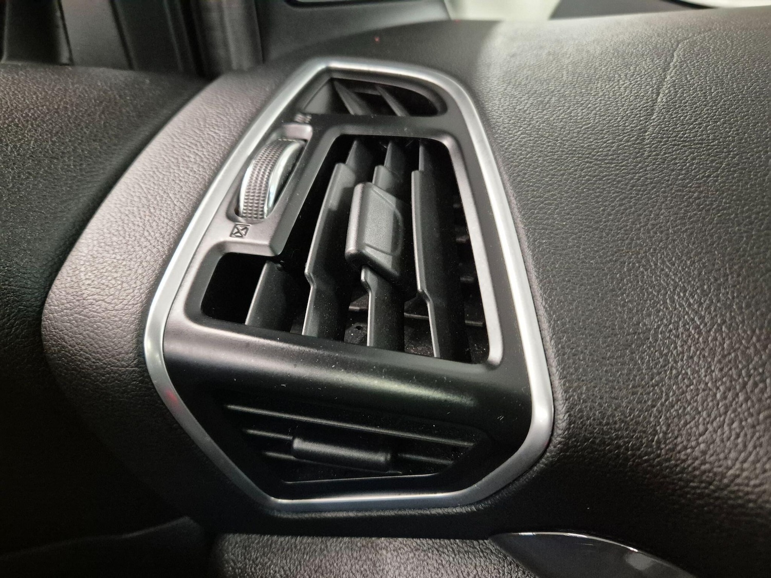 Used Ford Kuga 2014 for sale - 76898917: Photo 62