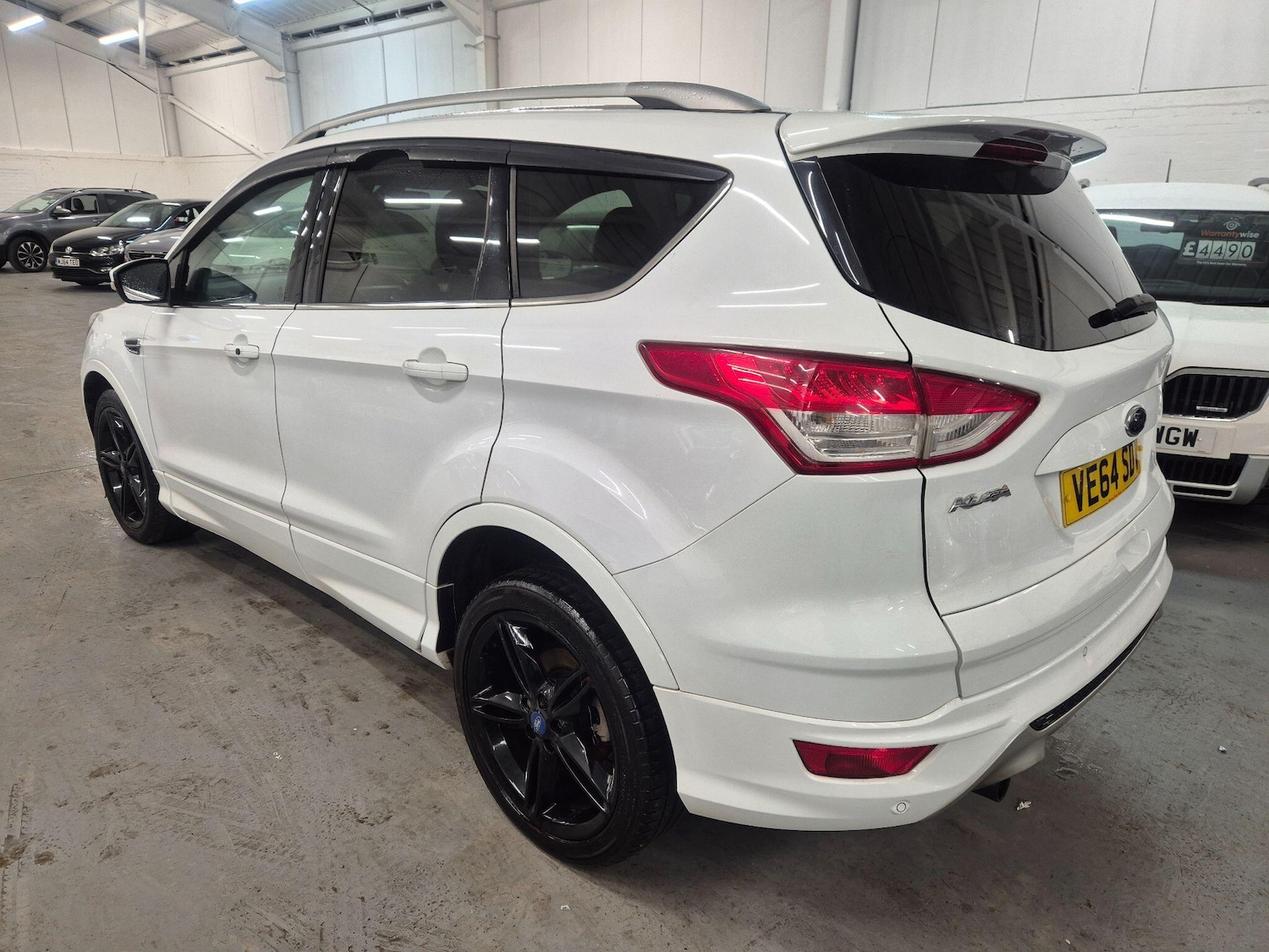 Used Ford Kuga 2014 for sale - 76898917: Photo 7