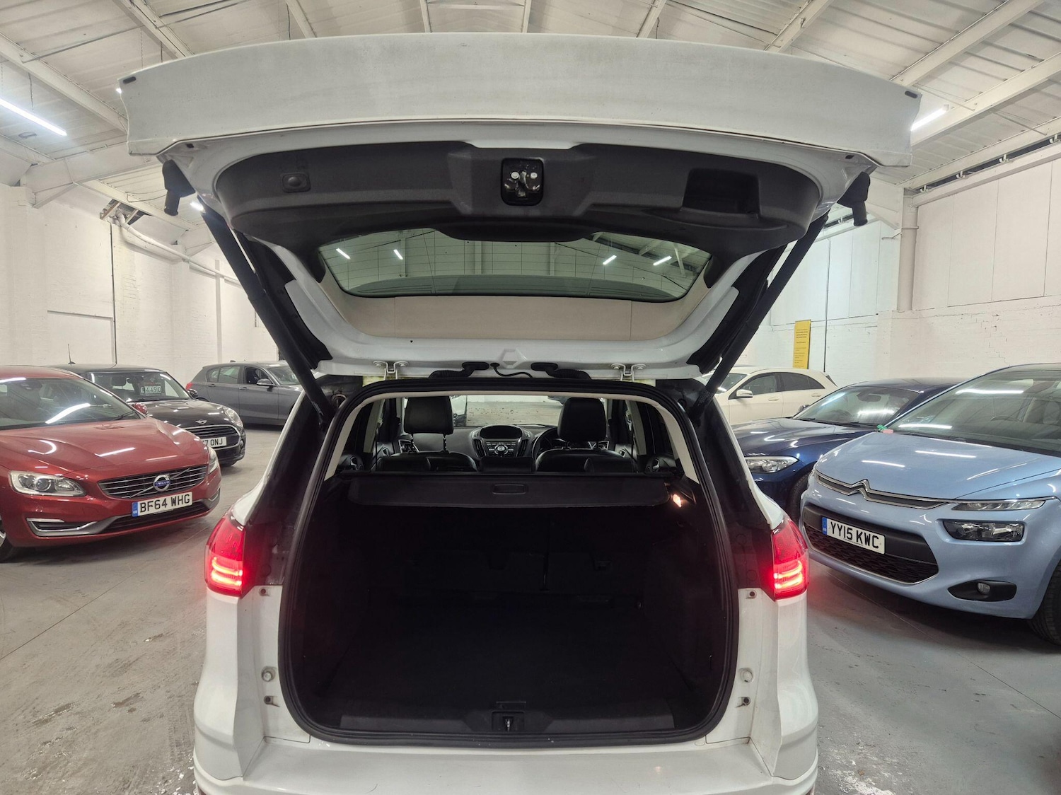 Used Ford Kuga 2014 for sale - 76898917: Photo 86