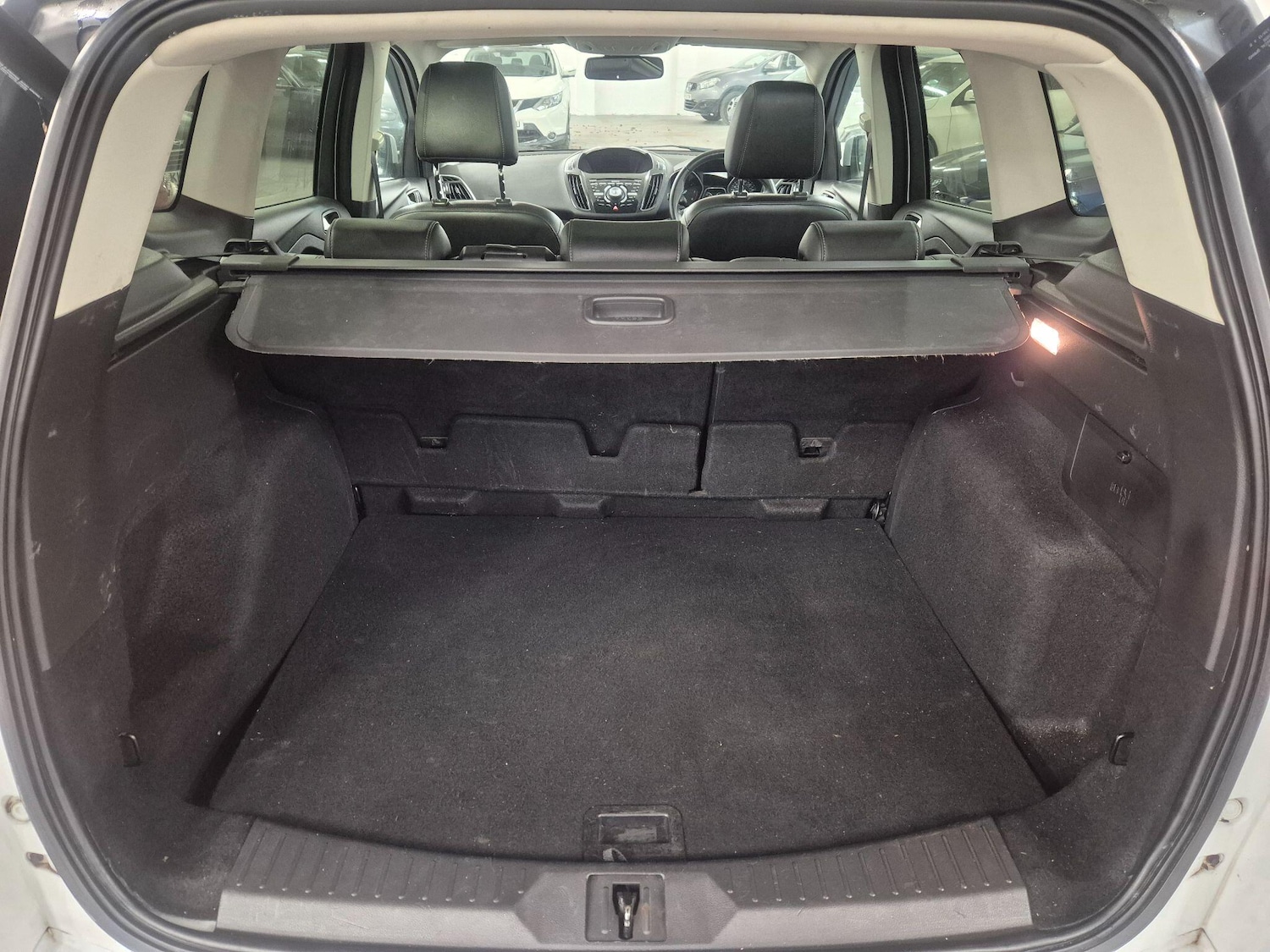 Used Ford Kuga 2014 for sale - 76898917: Photo 89