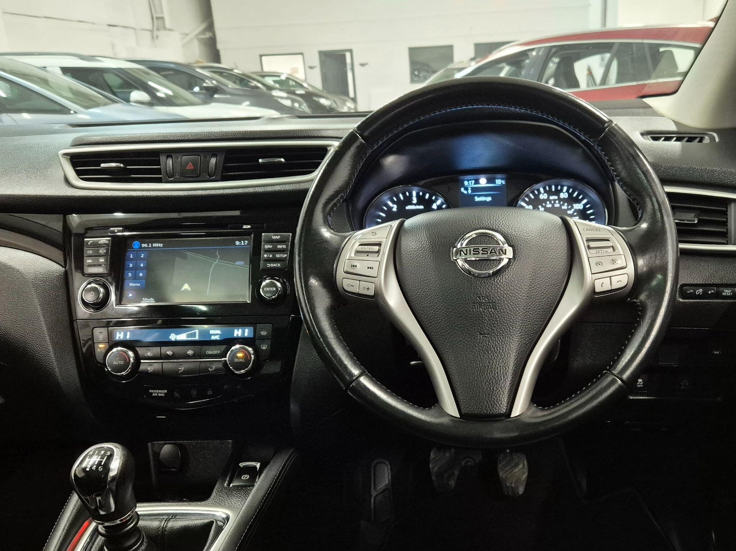 Used Nissan Qashqai 2017 for sale - 76898813: Photo 2