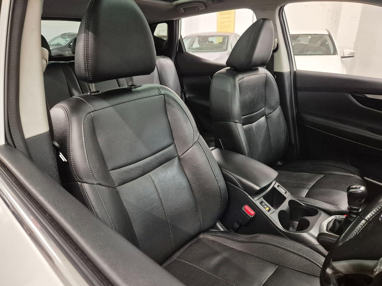 Used Nissan Qashqai 2017 for sale - 76898813: Photo 3