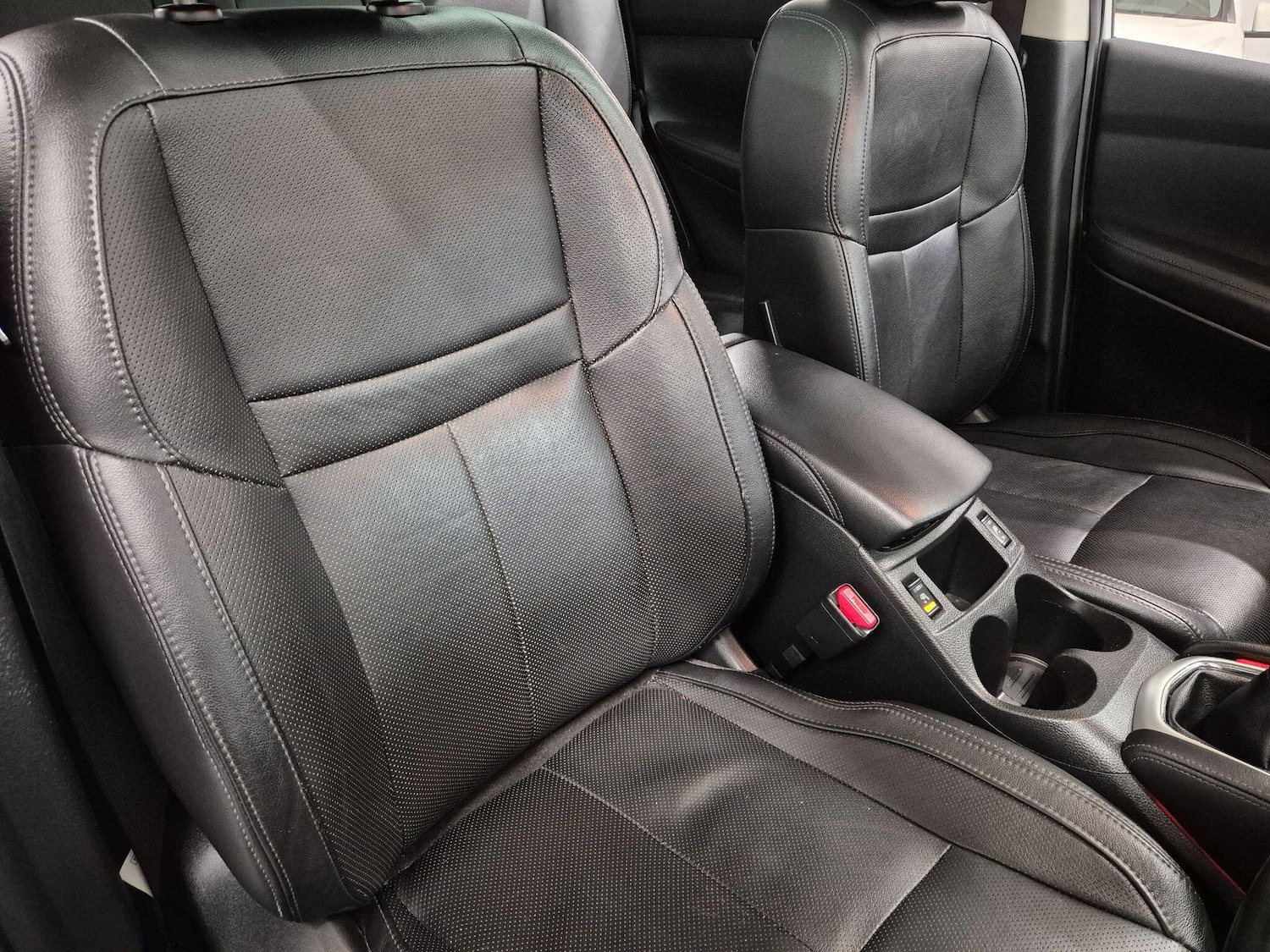 Used Nissan Qashqai 2017 for sale - 76898813: Photo 32