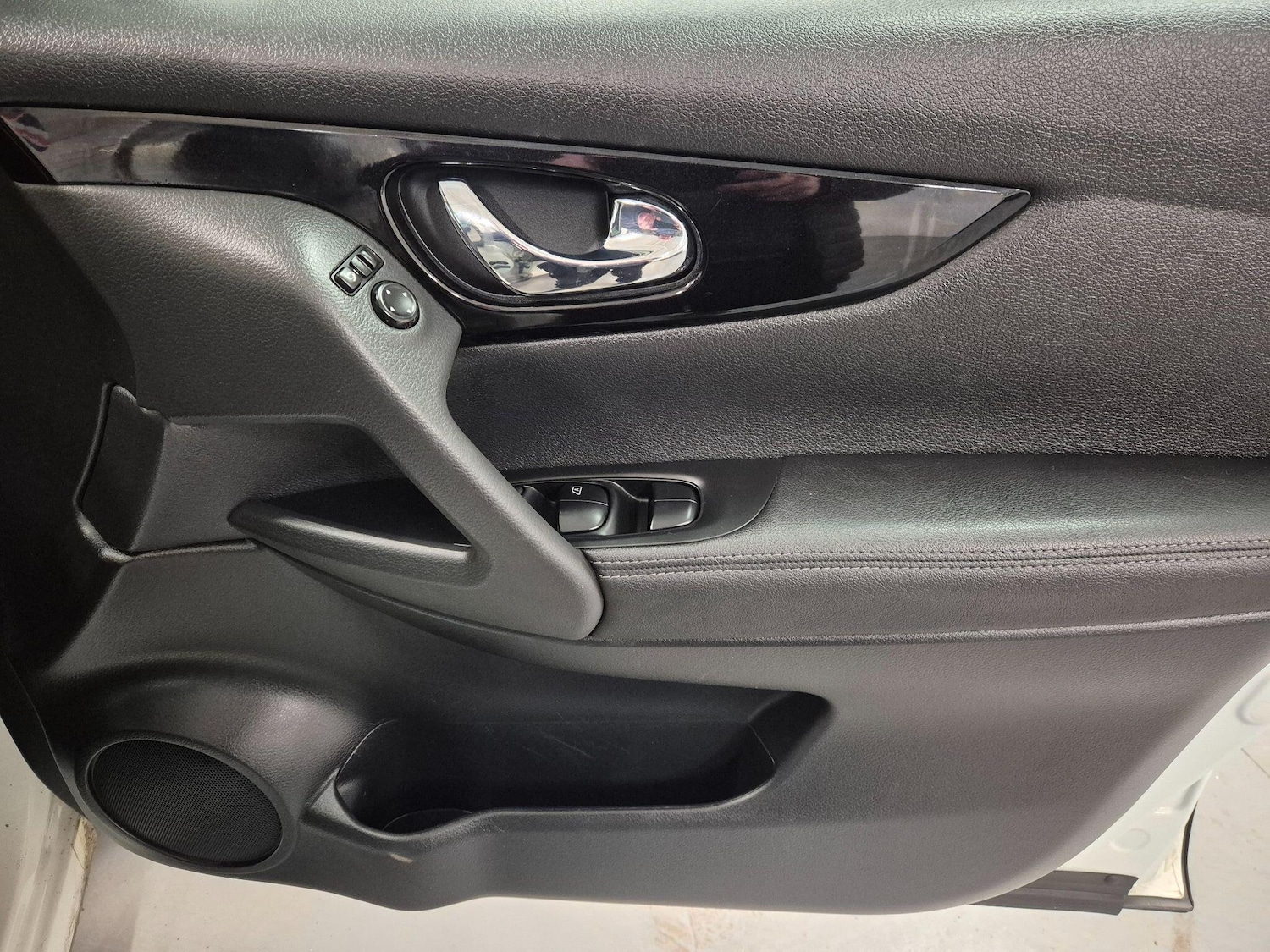 Used Nissan Qashqai 2017 for sale - 76898813: Photo 35