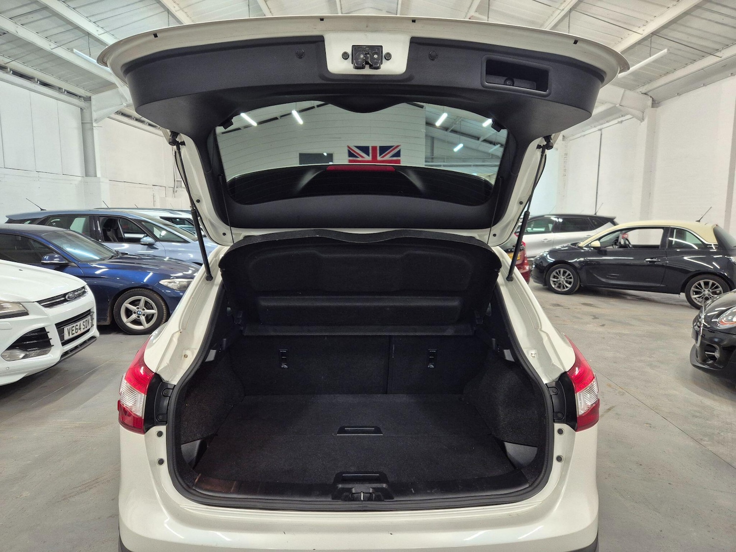 Used Nissan Qashqai 2017 for sale - 76898813: Photo 79