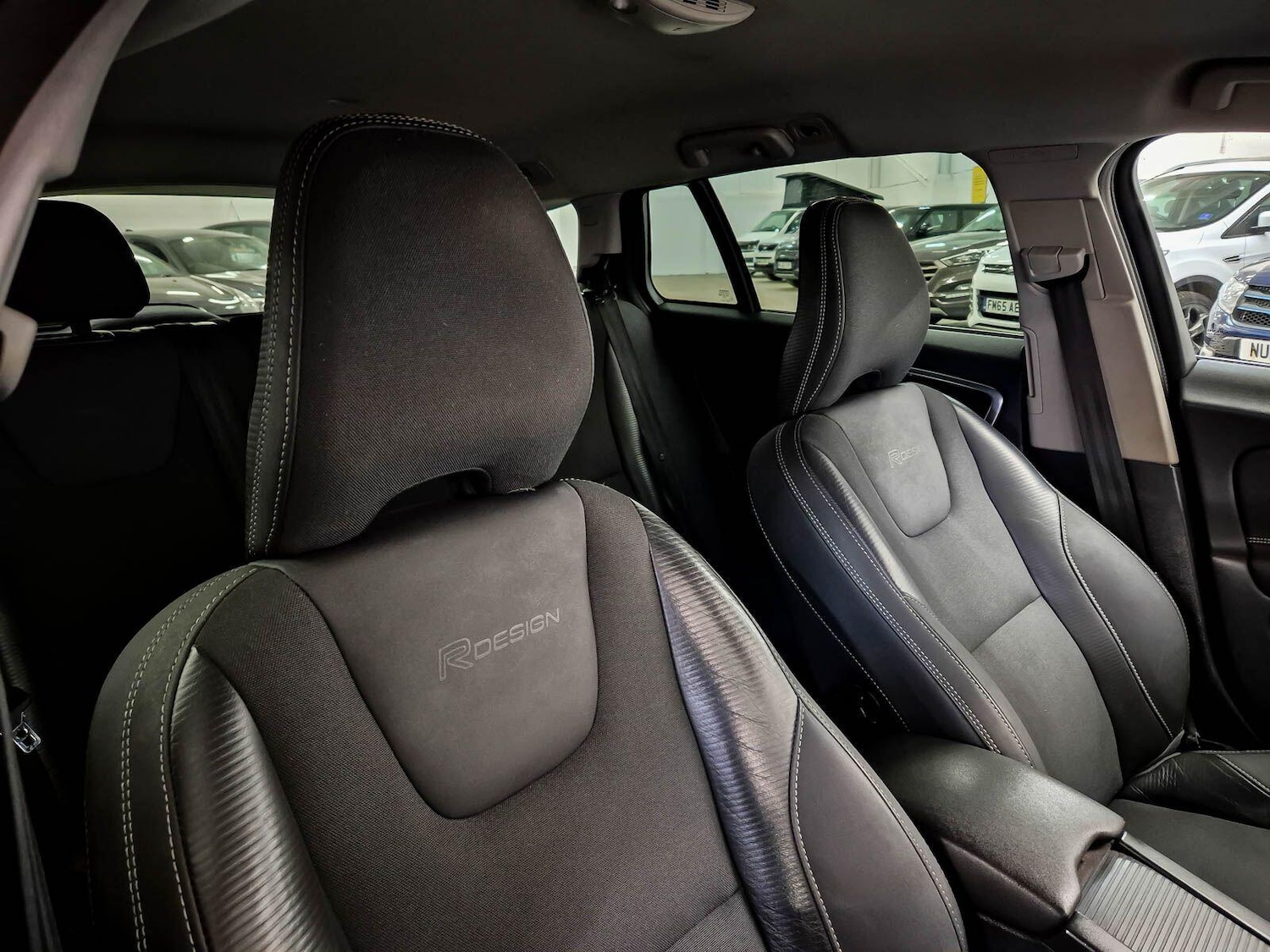 Used Volvo V60 2012 for sale - 77611840: Photo 28