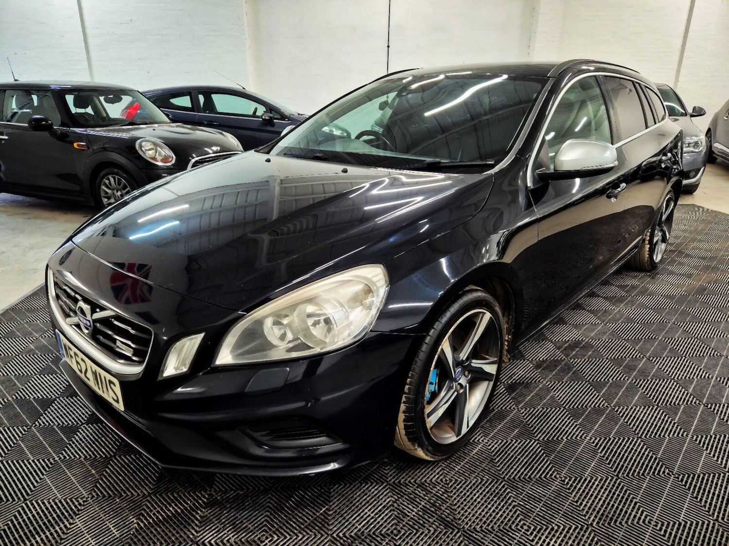 Used Volvo V60 2012 for sale - 77611840: Photo 5